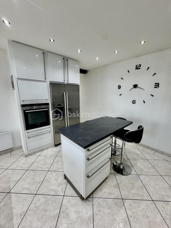 Maison - 187 m² - 6 pièces