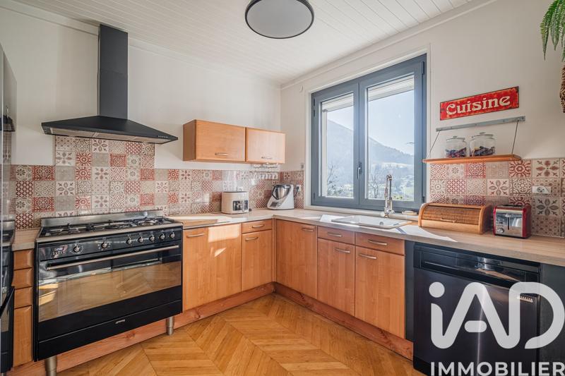 Maison - 196 m² - 6 pièces