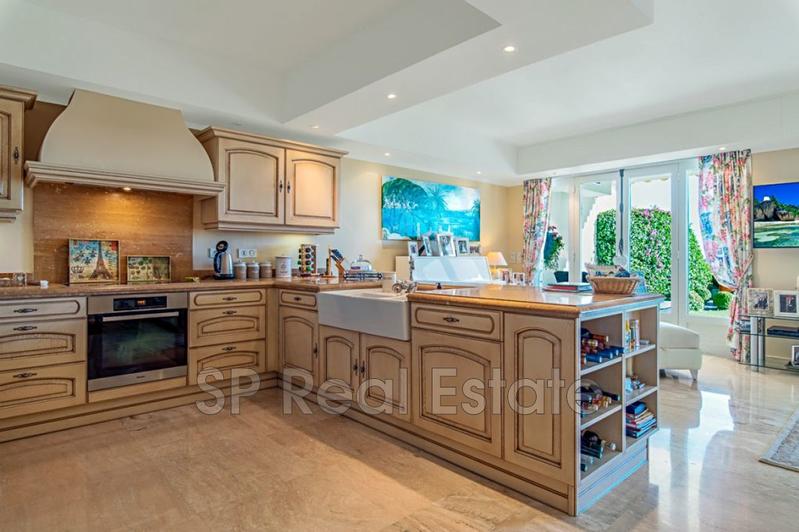 Appartement - 121 m² - 4 pièces