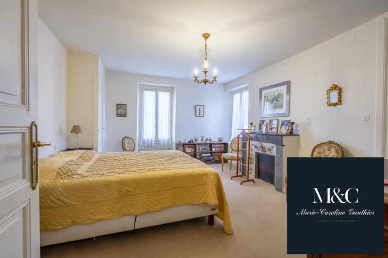 Appartement - 178 m² - 5 pièces