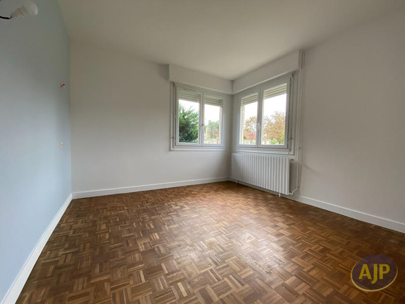 Maison - 105 m² - 4 pièces