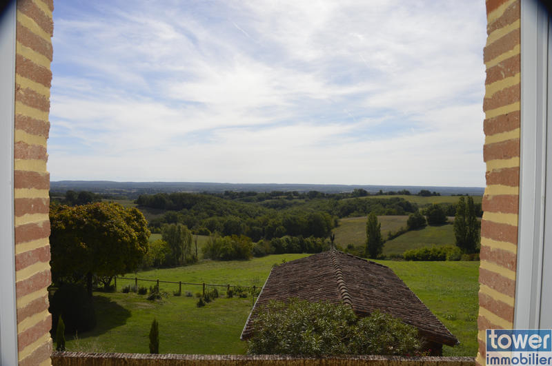 Propriété - 378 m² - 10 pièces