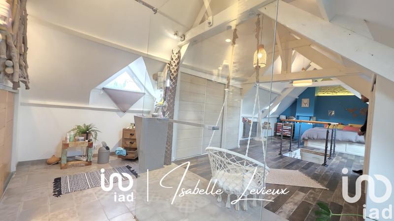 Maison - 200 m² - 8 pièces