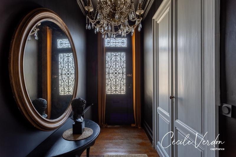 Maison en pierre - 200 m² - 8 pièces