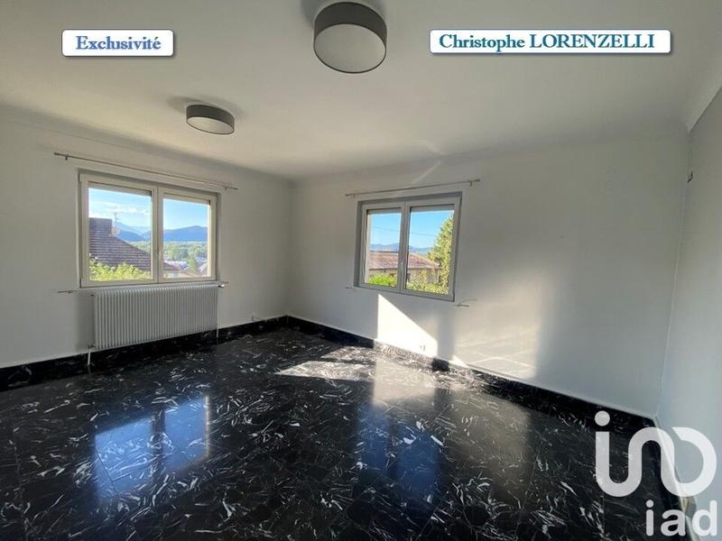 Maison - 300 m² - 7 pièces