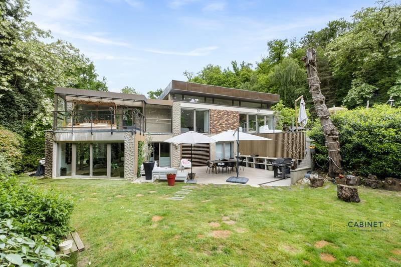 Villa - 720 m² - 10 pièces