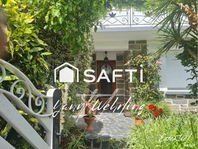 Maison - 168 m² - 9 pièces