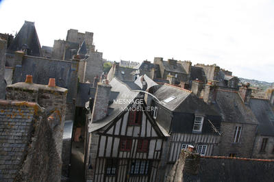 Maison - 200 m² - 5 pièces