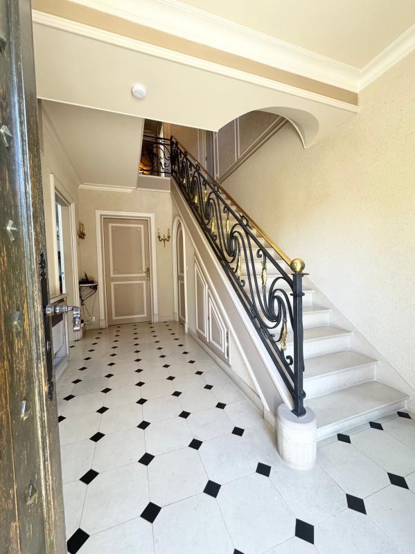 Maison - 171 m² - 6 pièces