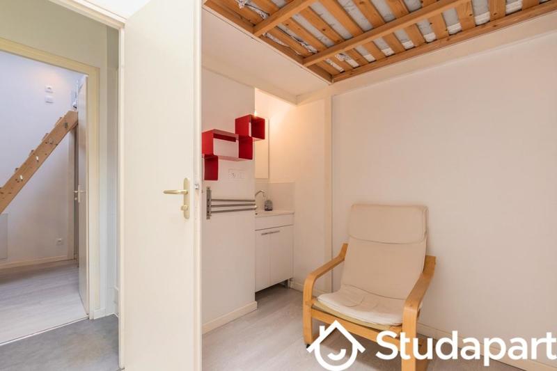 Chambre - 11 m² - 1 pièce