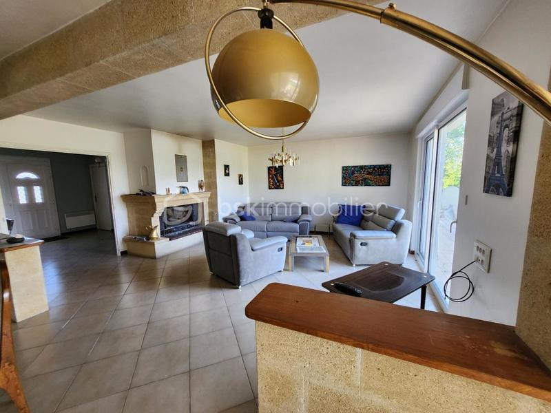 Pavillon - 233 m² - 6 pièces