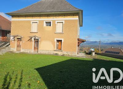 Maison - 184 m² - 8 pièces