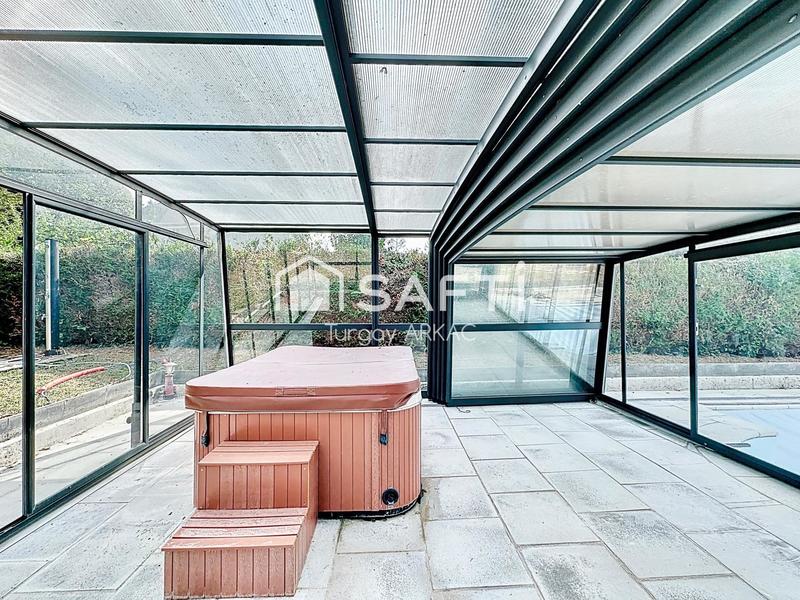 Maison - 144 m² - 6 pièces