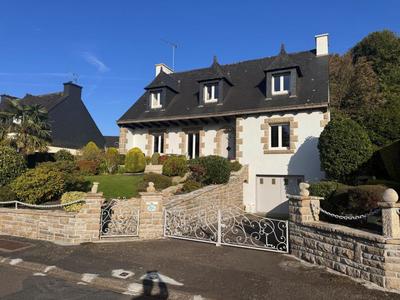 Maison - 167 m² - 5 pièces