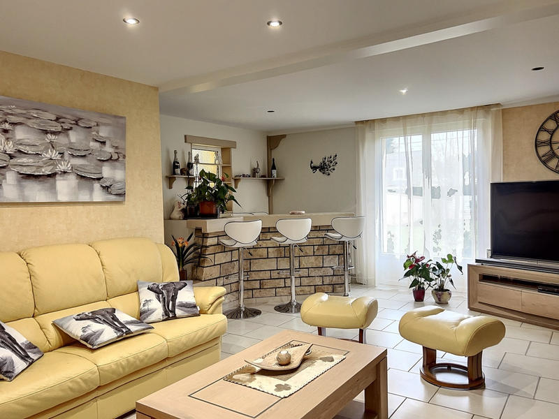 Propriété - 196 m² - 5 pièces