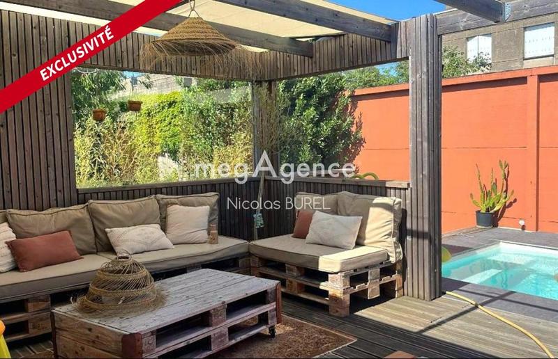 Maison - 90 m² - 5 pièces