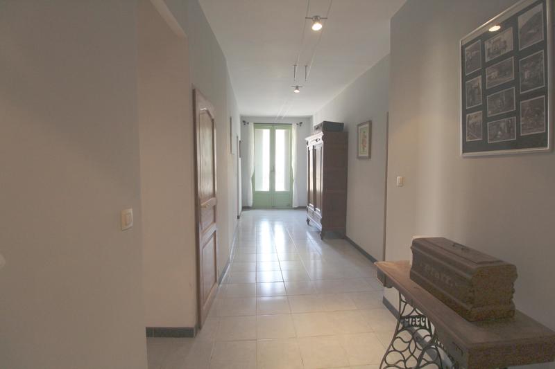 Maison ancienne - 200 m² - 8 pièces