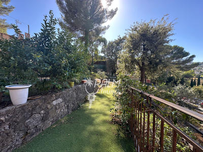 Appartement - 100 m² - 4 pièces