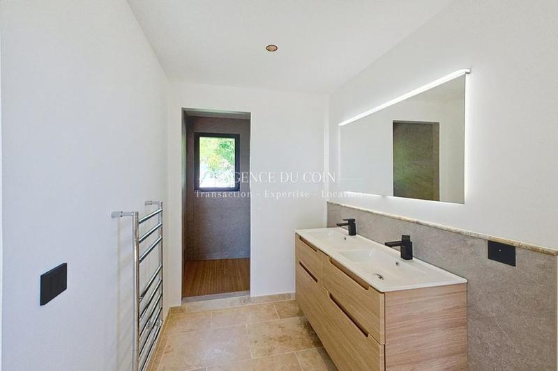 Maison - 175 m² - 6 pièces