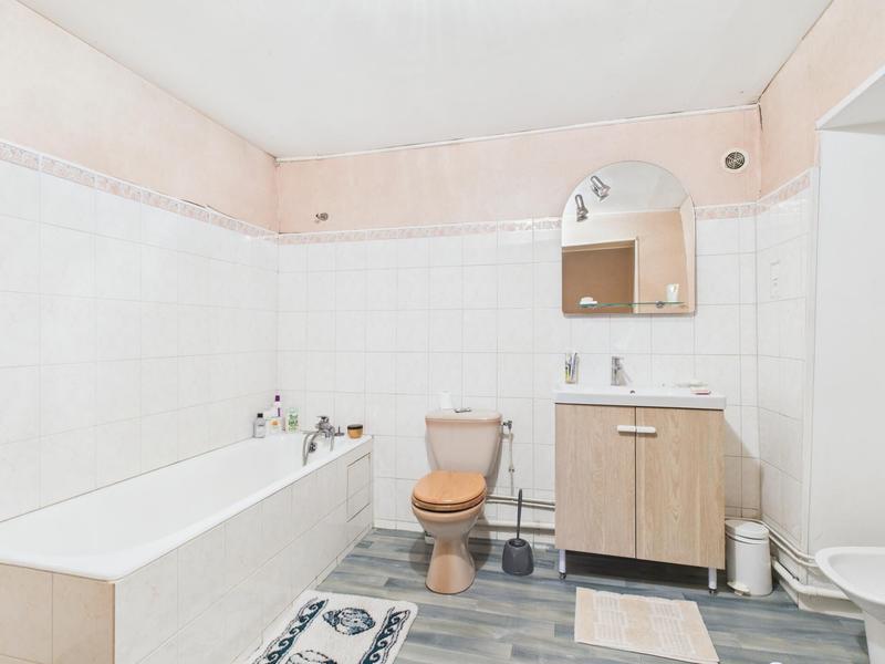 Maison - 111 m² - 6 pièces