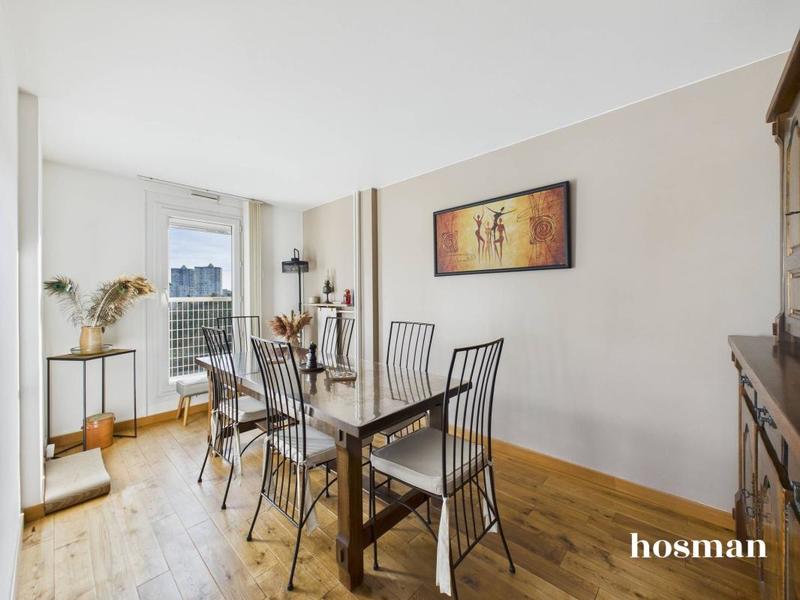 Appartement - 97 m² - 5 pièces