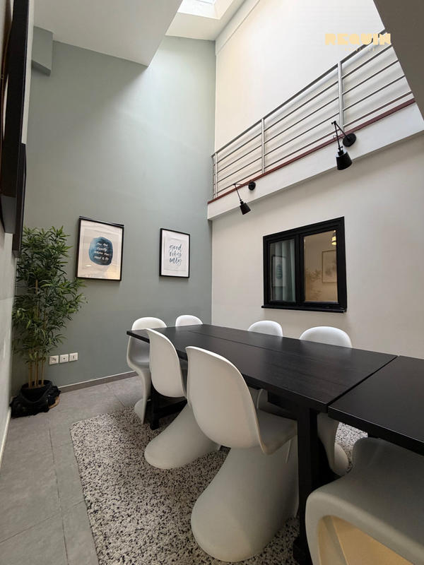 Appartement - 96 m² - 6 pièces