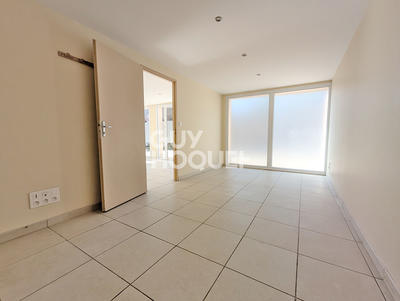 Local commercial - 57 m² - 2 pièces