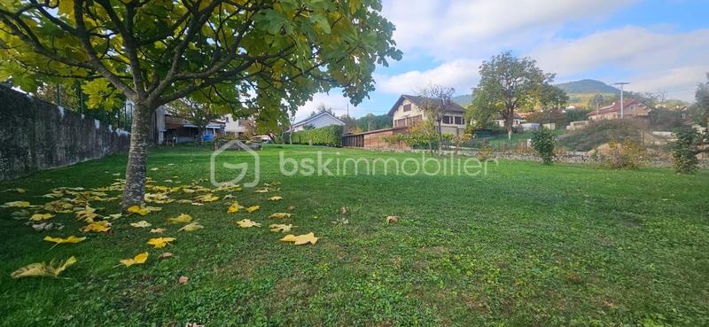 Maison - 235 m² - 5 pièces