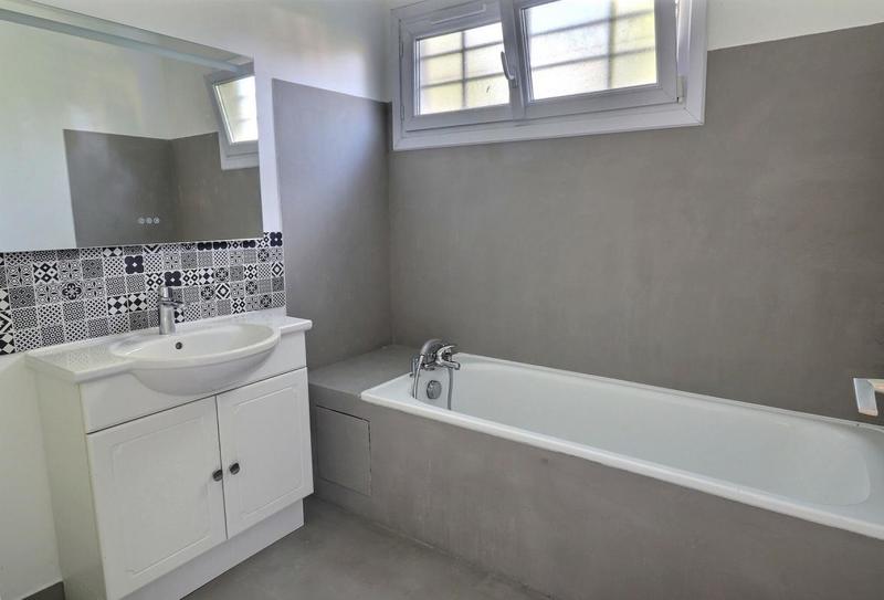 Maison - 184 m² - 8 pièces