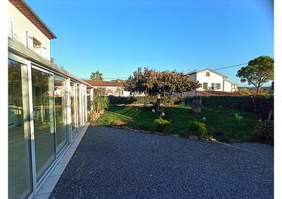 Appartement - 62 m² - 2 pièces