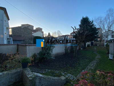 Maison - 218 m² - 7 pièces