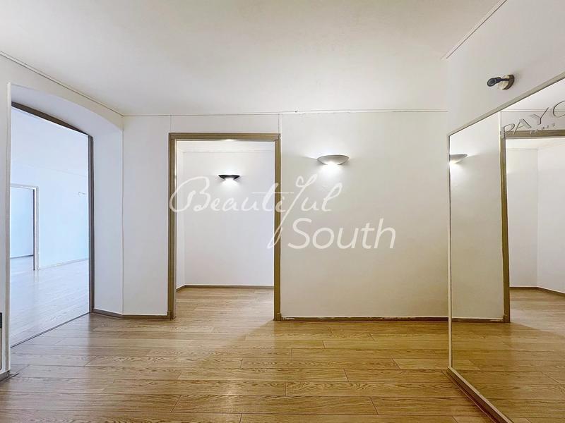 Appartement - 122 m² - 5 pièces