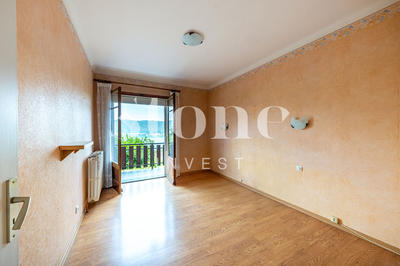 Maison - 266 m² - 8 pièces