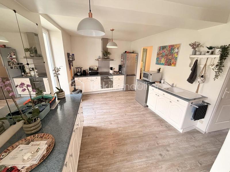 Maison - 110 m² - 4 pièces