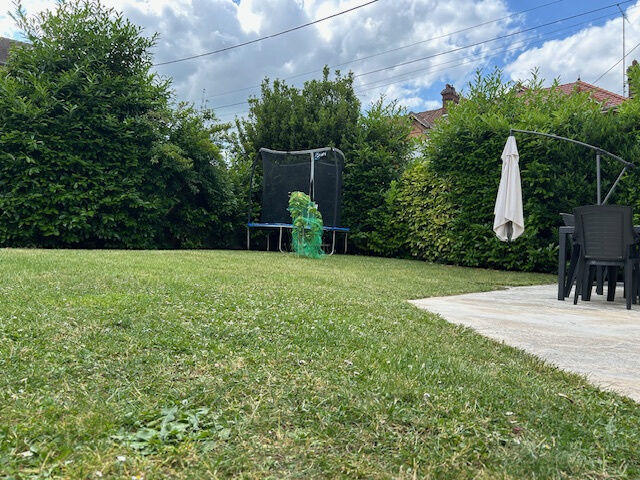 Maison - 122 m² - 7 pièces