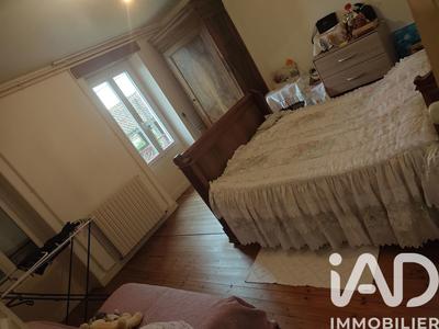 Maison - 190 m² - 7 pièces