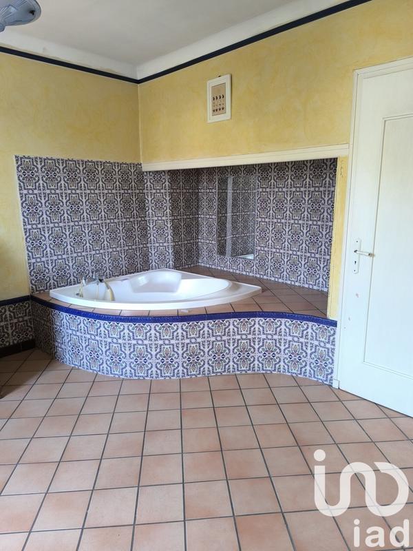 Maison - 180 m² - 7 pièces