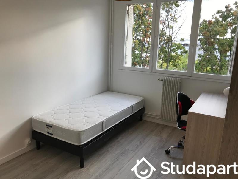 Chambre - 10 m² - 1 pièce