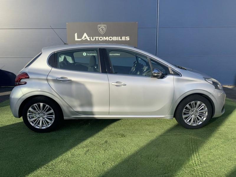 Peugeot 208 1.2 Puretech 82 Allure