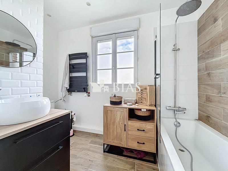 Maison - 65 m² - 3 pièces