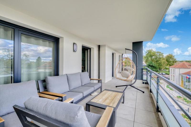 Appartement - 86 m² - 4 pièces