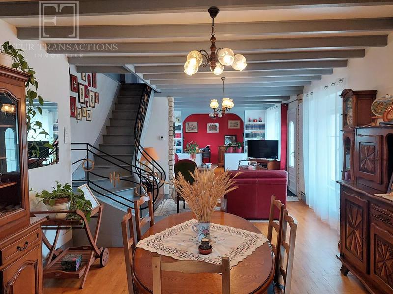 Maison - 160 m² - 7 pièces