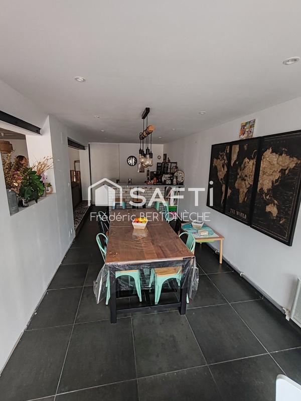 Maison - 180 m² - 7 pièces