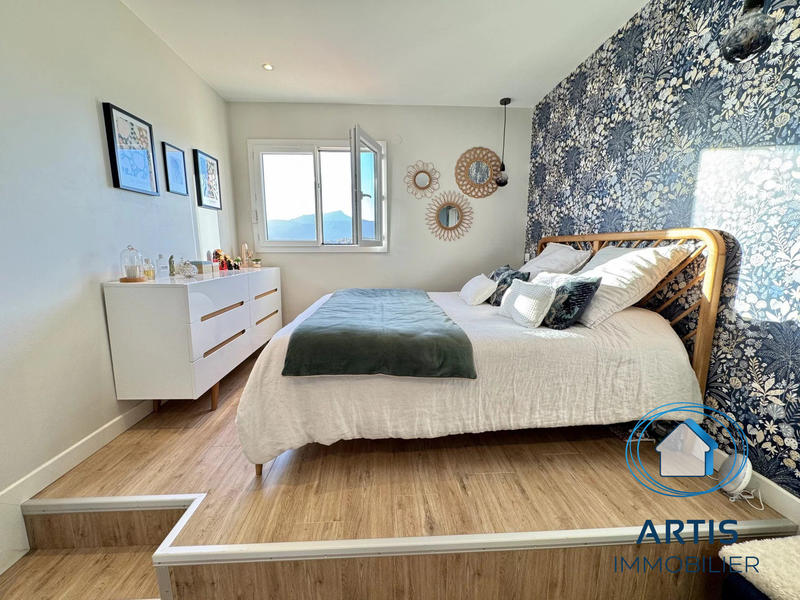 Duplex - 107 m² - 5 pièces