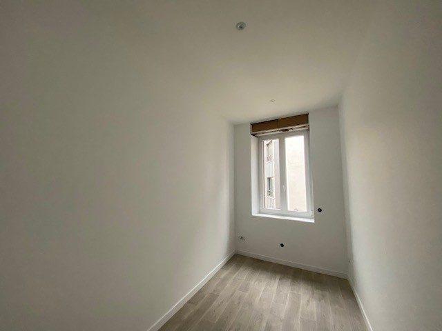 Appartement - 99 m² - 4 pièces