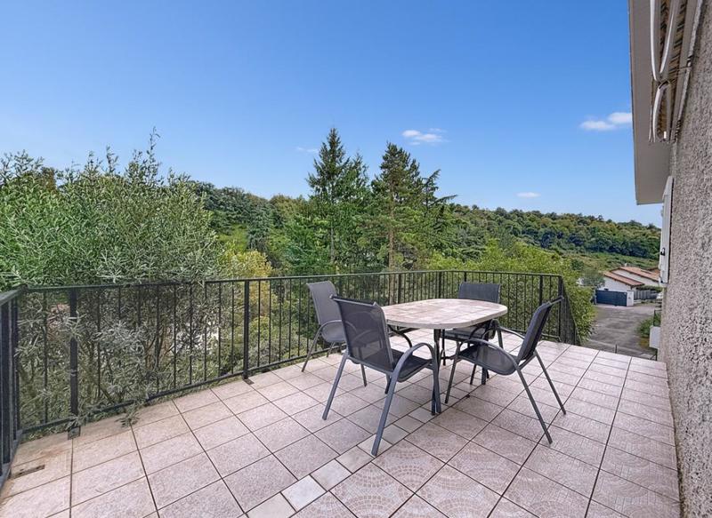 Maison - 108 m² - 4 pièces