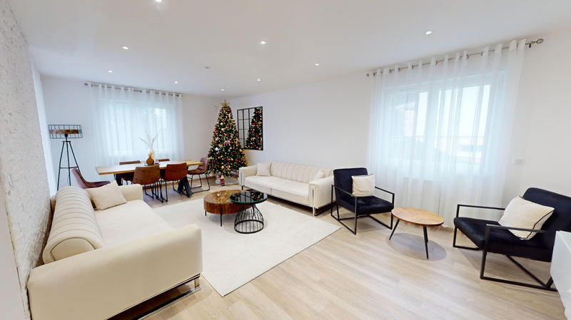 Maison - 137 m² - 6 pièces