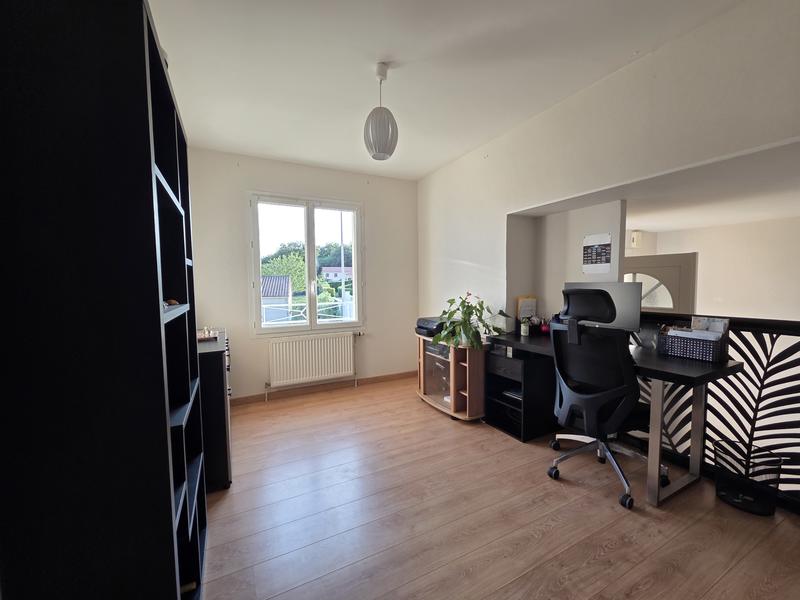 Maison - 104 m² - 6 pièces