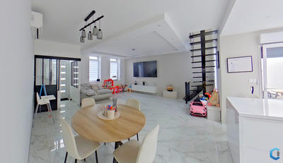 Maison - 100 m² - 5 pièces