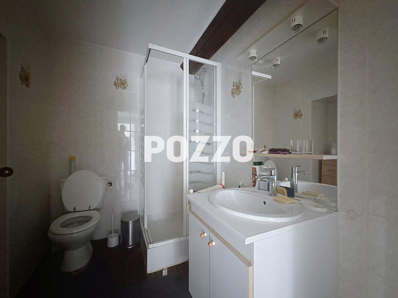 Maison - 175 m² - 9 pièces